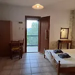 Georgia * Stafylos