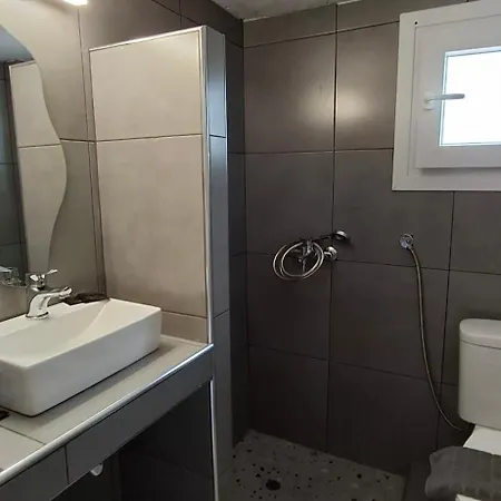 Georgia Apartment *